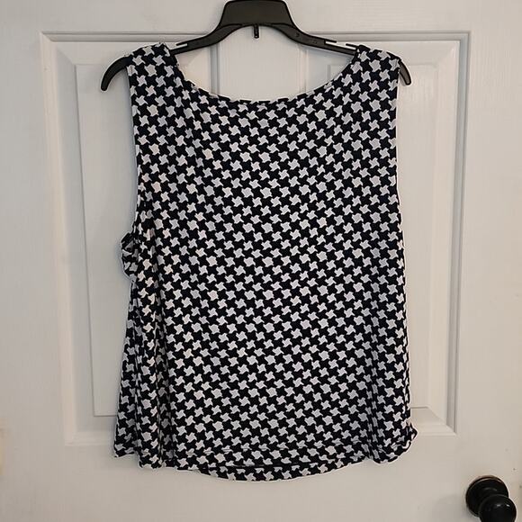 Calvin Klein Black/White/Blue Houndstooth Print Sleeveless Top/Shell, 1X - Picture 6 of 6